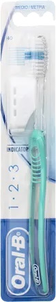 ORALB 123 INDICATOR SPAZZOLINO MANUALE SETOLE 35 MEDIE - Fontenova srl