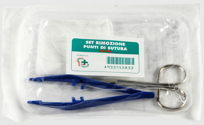 SET PER LA RIMOZIONE DEI PUNTI DI SUTURA COMPOSTO DA 1 FORBICE 1 PINZETTA 2 COMPRESSE DI GARZA DI COTONE - Fontenova srl