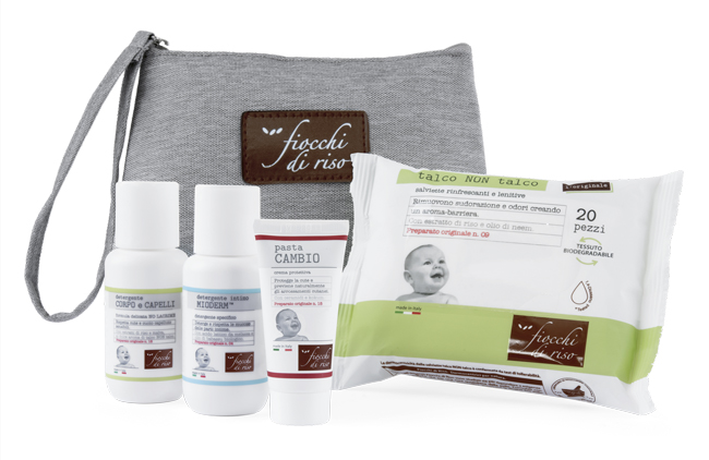 FIOCCHI DI RISO COFANETTO BEBE' PASTA CAMBIO 15 ML + DETERGENTE CORPO E CAPELLI TALCO 50 ML + DETERGENTE INTIMO MIODERM 50 ML + 20 SALVIETTE TALCO NON TALCO + POCHETTE - Fontenova srl