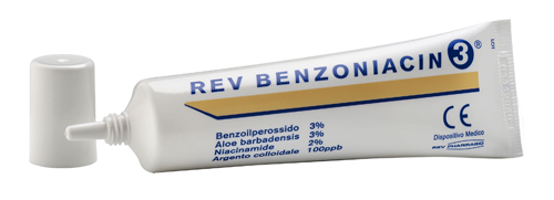 REV BENZONIACIN 3 CREMA 30 ML - Fontenova srl