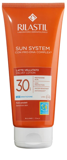RILASTIL SUN SYSTEM PHOTO PROTECTION TERAPY LATTE VELLUTANTE SPF 30 200 ML - Fontenova srl